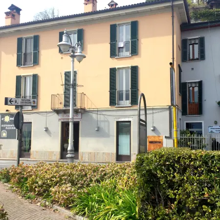 Apartment in Ghiffa with Lake Maggiore Views