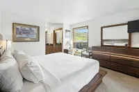 Recently Updated Plaza  3 Bedroom Condo - No Cleaning Fee! by RedAwning Hotels in Crested Butte