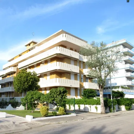 Comfortable Flat 140mt from the Beach