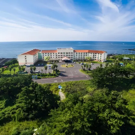 Il Sung Jeju Beach Resort Отели рядом с достопримечательностью «Пляж Хёпчже»