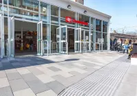 Luxurious One Bedroom Apartment in Bond Street