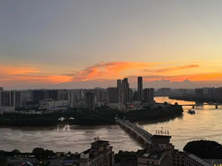 Fangdong Laoyutou Apartment (Minzu Avenue)