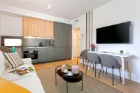 Modern 1BD apartment with terrace, pool and parking. Arruzafa I Hotels in Cordoba