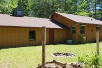 Eagle River/Conover House -Come Explore NearTrails Hotels in Conover
