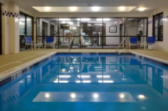 Holiday Inn Express & Suites MEADOWLANDS AREA by IHG Hotels in Bergen County