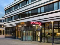 Moxy Hamburg - Finkenwerder Hotels near Cranz
