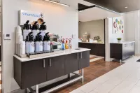 Holiday Inn Express & Suites LEE'S SUMMIT - KANSAS CITY by IHG - breakfast