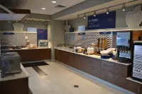 Holiday Inn Express & Suites GOODLETTSVILLE N - NASHVILLE by IHG - breakfast