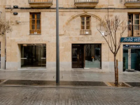 アイコニック プラザ メルカド サラマンカのホテル