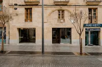 Ikonik Plaza Mercado Hotels near Convent of San Esteban