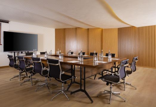 머큐어 부카라 올드 타운