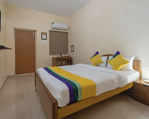 Itsy Hotels Everest Leela Residency Hotels in Erode