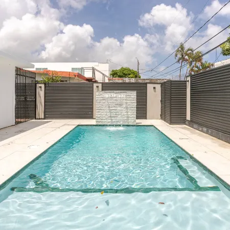 Lux Gem, 7 Mins to SJU, Private Pool, Tesla Solar System, No Blackouts