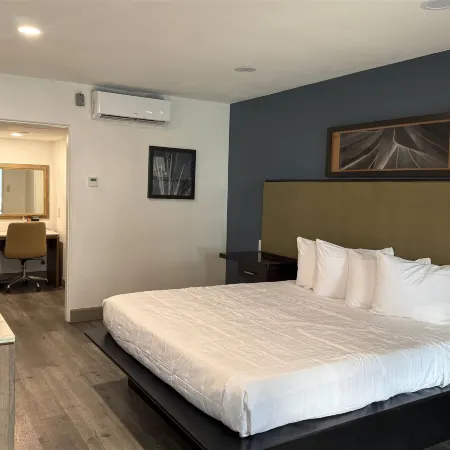 DTLV, a Baymont by Wyndham Отели рядом с достопримечательностью «Пешеходная торгово-развлекательная аллея Фремонт-Экспириенс»