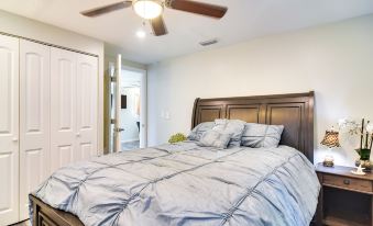 Remodeled Seminole Apt and Yard 3 Mi to Beach!