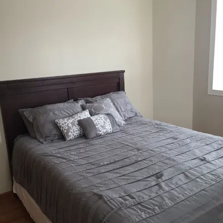 Driftless Loft in the heart of Downtown Decorah, IA Отели в г. Декора