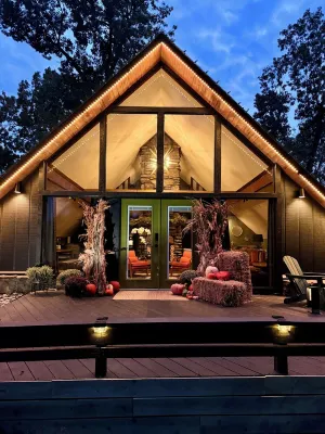 Modern A-Frame Cottage • Hot Tub • Beaver Lake Retreat