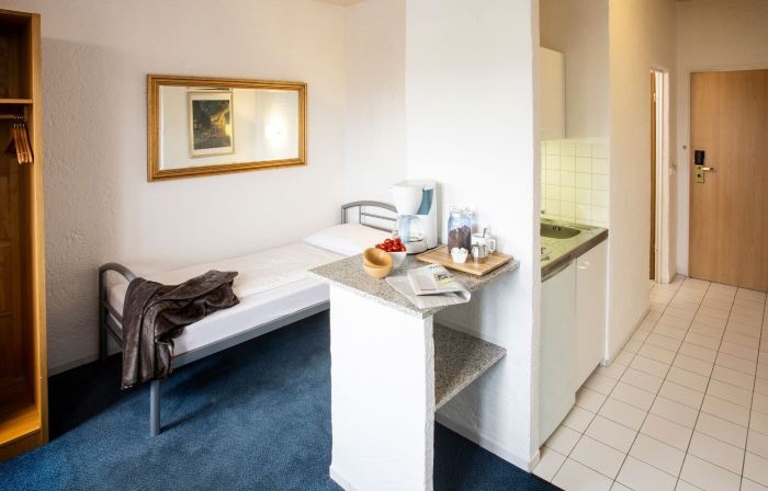 Elan Hotel