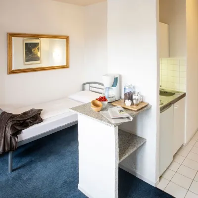 Elan Hotel Hotels near Lahn