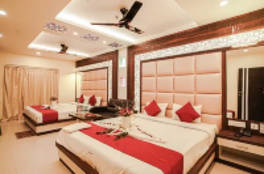 Hotel Allishan !! Couple Friendly Hotel Near Science City !!