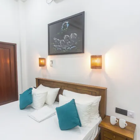 Mich's Surf Villa & Hostel Отели рядом с достопримечательностью «Река Полватта»