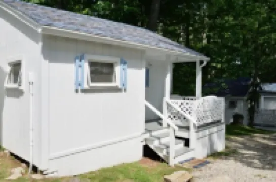 2 River Road Inn Cottages