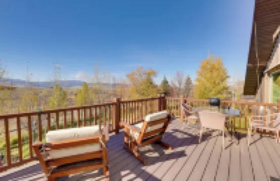 Close to Hot Minerals Soak! Glacier NP Stopover Hotels in 