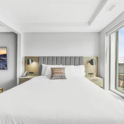 Skye Hotel & Residences - BW Signature Collection Hotels near Downsview Park