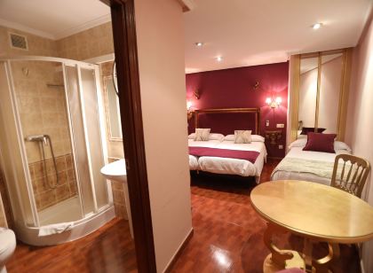 Hostal Goya Suites
