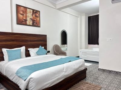 Abharam Retreats