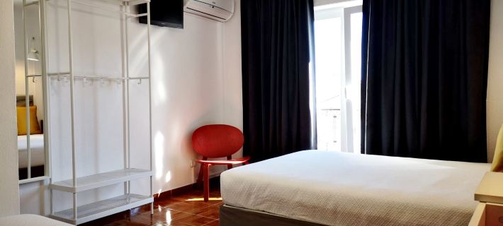 Bulldog Inn - Duna Parque Group Hotels in Vila Nova de Milfontes