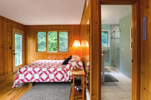 Wooded Retreat on 5 Acres: 6 Mi to Edinboro Lake! - Country Houses