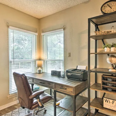 Family-Friendly San Antonio Home w/ Hot Tub & Deck