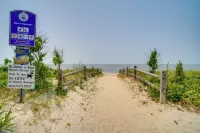 Pet-Friendly Villas Vacation Rental Walk to Bay - Beach