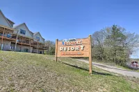 Resort Cabin w/ Nearby Pool & Lake Access! - 3 tähden