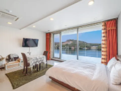 Gapyeong Aquavita Pension Hotels in Gapyeong-gun