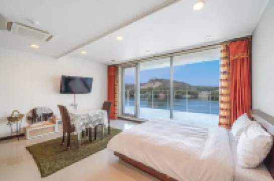 加平郡Aquavita度假屋 酒店