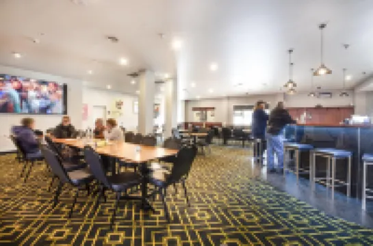 Nightcap at Burnie Townhouse