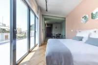 Corto Maltese Boutique - 4-Star