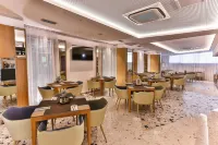 Carine Hotel Centar