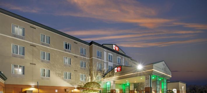 Best Western Plus Pembina Inn  Suites Hotels in Winnipeg