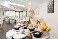 Quality Suites Saint-Malo - 2-Star