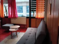 Cozy 1-bedroom apartment with WiFi, AC in beautiful Nis Hotels in Nis