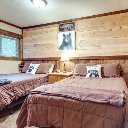 Woodruff Home w/ Lake Access & Pier, Near Town!