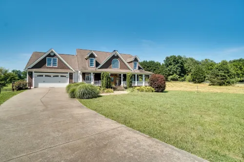 Beautiful Hiawassee Home w/ Mountain Views! - Wifi
