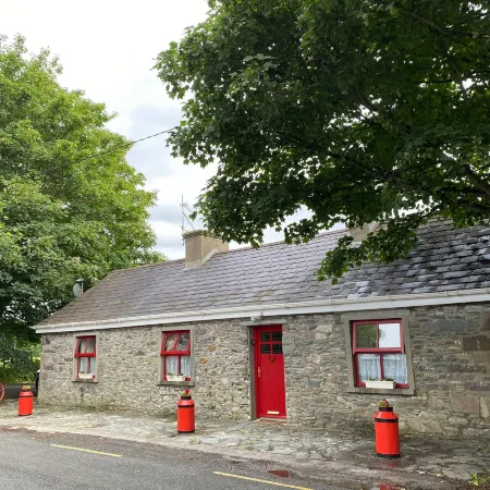 Cosy Farm Cottage on the Ring of Kerry