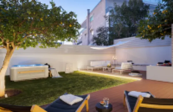 Athena's Lemon Grove Glyfada