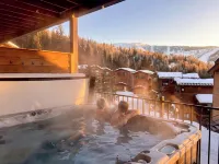 Luxury 4Br Chalet Near Schweitzer Mountain Resort – Hot Tub & Radiant Heat