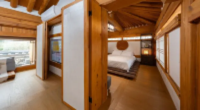 Gyeongju Ojae Hanok Pool Villa โรงแรมใน