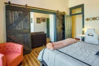 Downtown Montrose Apartment, 12 Mi to Natl Park! - 3-نجوم